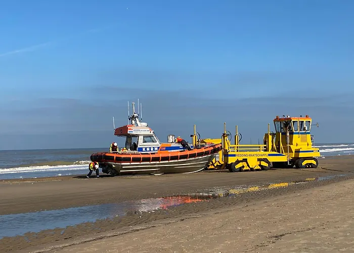 Holiday home Zomerhuis Zomerbries *